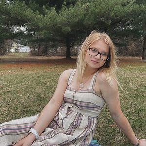 Meet your Posher, Skylar